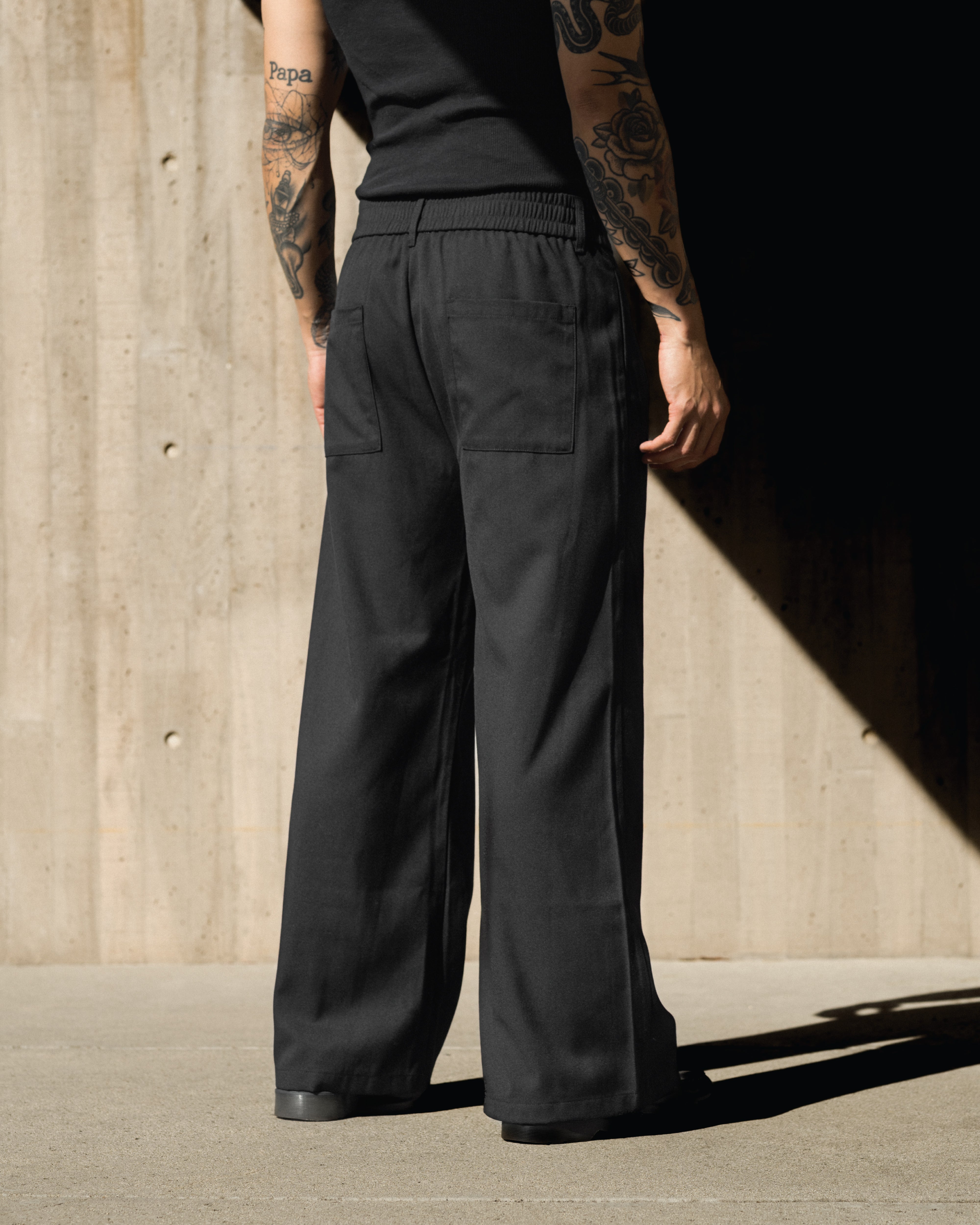 Wide Pleated Trousers (Black) - Nowhere